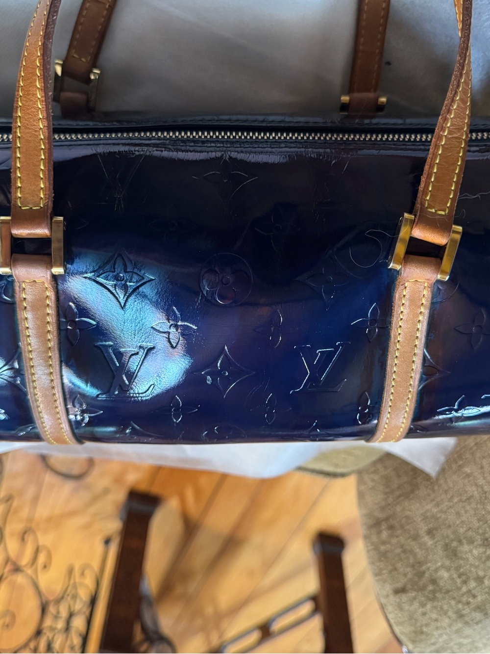 Louis Vuitton Vernis Bedford in Navy - Picture 8 of 16